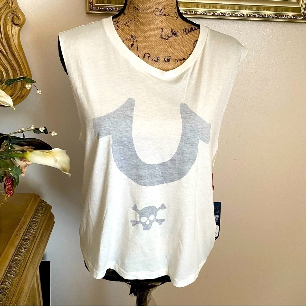 TRUE Religion Punk Stencil Crop Muscle shirt size L NWT.